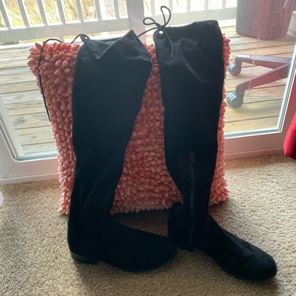 Black boots